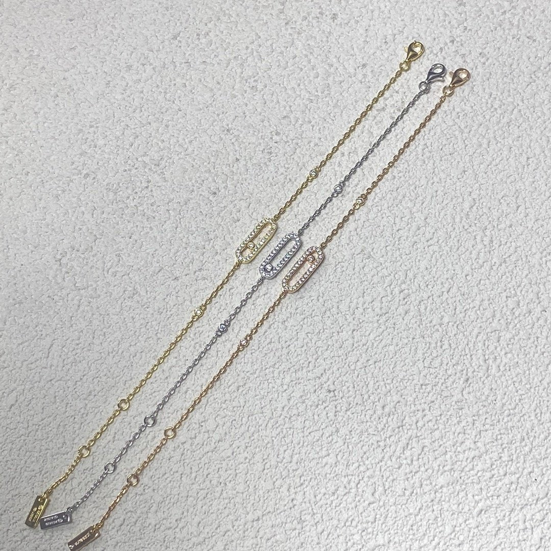 Move Uno Chain Bracelet