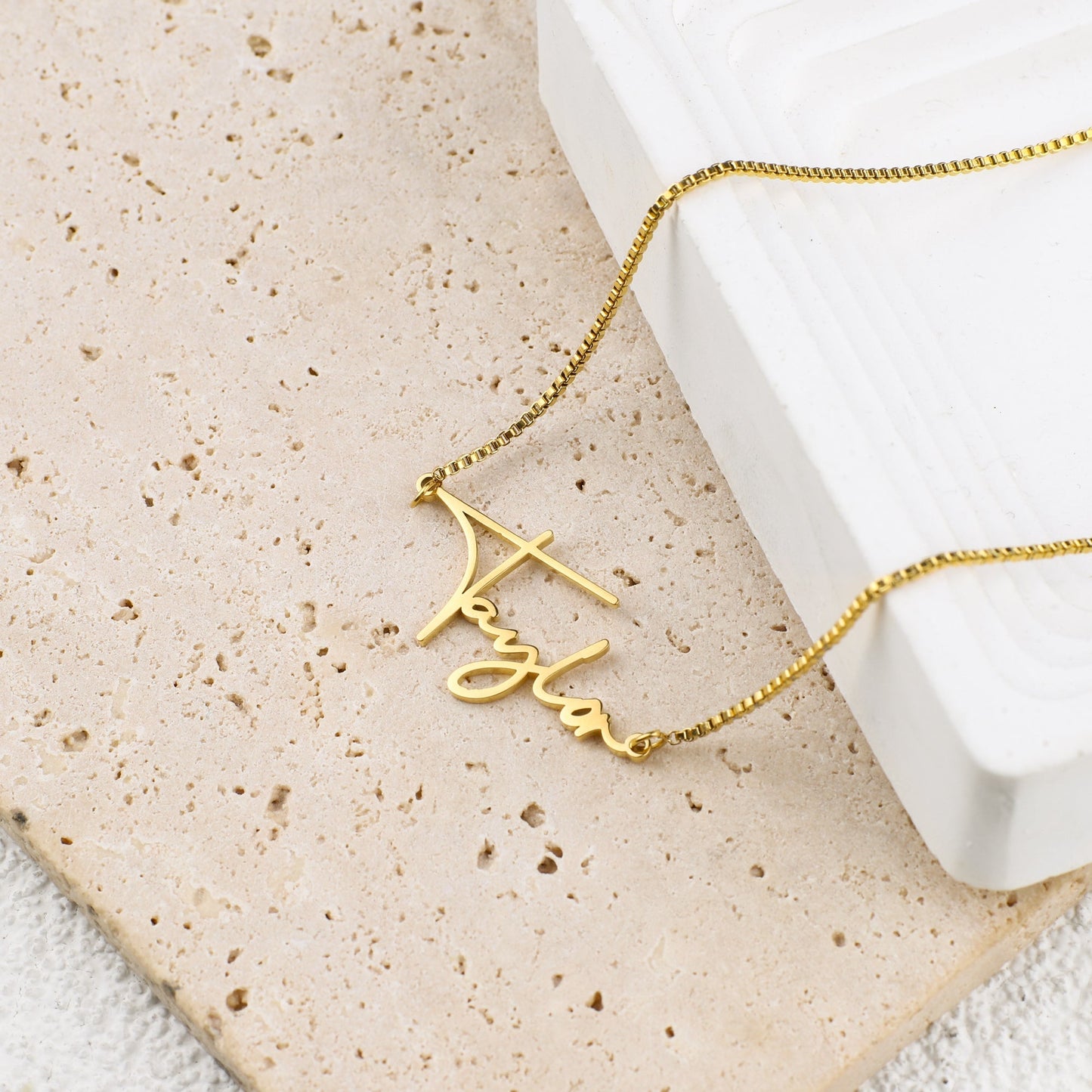 Personalized Dainty Name Necklace